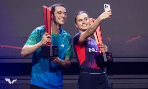 Em fevereiro, Hugo e Bruna Takahashi se tornaram a primeira parceria não-chinesa a ser campeã de duplas mistas em um Grand Smash, torneio da mais importante série do circuito internacional. Eles conquistaram o Singapura Smash vencendo na decisão a dupla sul-coreana Lim Jonghoon/Shin Yubin, então número um do mundo. (Foto: WTT)